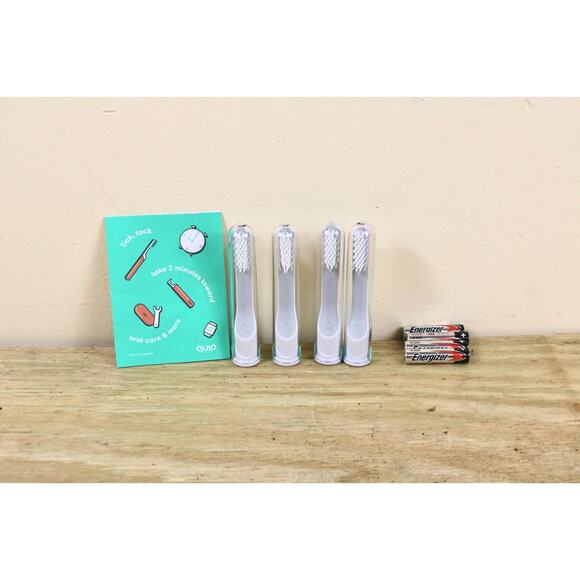 New Quip Electric Toothbrush Head Lot of 4 Refill Replacement 4 Batteries Sealed - Picture 1 of 3